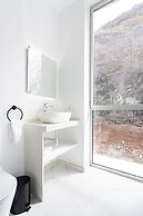 Crystal I Luxury Apartments