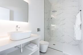 Crystal I Luxury Apartments