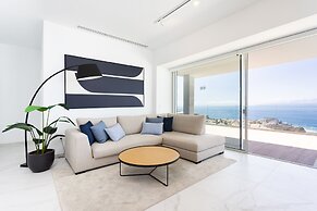 Crystal I Luxury Apartments