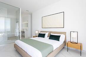 Crystal I Luxury Apartments