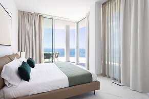 Crystal I Luxury Apartments