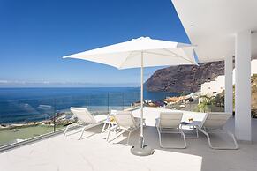 Crystal I Luxury Apartments