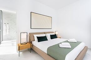 Crystal I Luxury Apartments