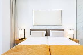 Crystal I Luxury Apartments