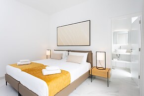 Crystal I Luxury Apartments