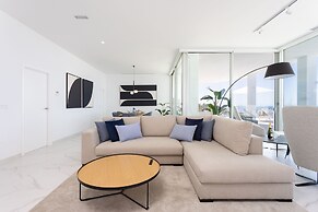 Crystal I Luxury Apartments