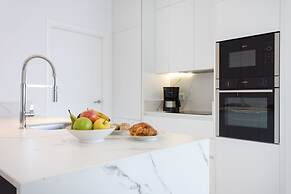 Crystal I Luxury Apartments