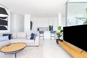 Crystal I Luxury Apartments