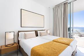 Crystal I Luxury Apartments