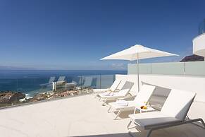 Crystal I Luxury Apartments