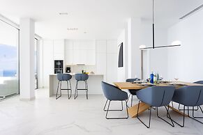 Crystal I Luxury Apartments