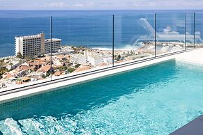 Crystal I Luxury Apartments