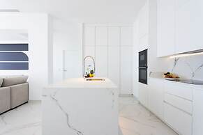 Crystal I Luxury Apartments