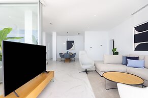 Crystal I Luxury Apartments