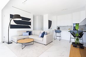 Crystal I Luxury Apartments