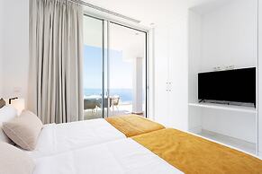 Crystal I Luxury Apartments