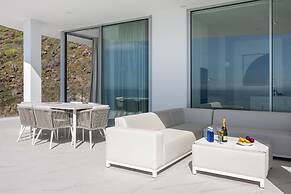 Crystal I Luxury Apartments