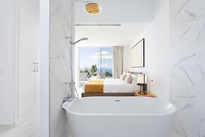 Crystal I Luxury Apartments