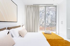 Crystal I Luxury Apartments