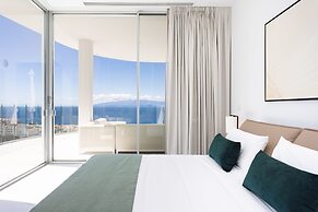Crystal I Luxury Apartments