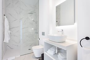 Crystal I Luxury Apartments