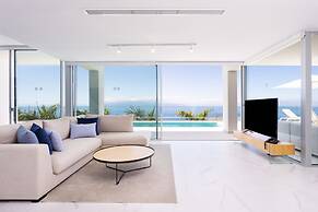 Crystal I Luxury Apartments