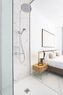 Crystal I Luxury Apartments