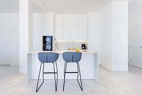 Crystal I Luxury Apartments