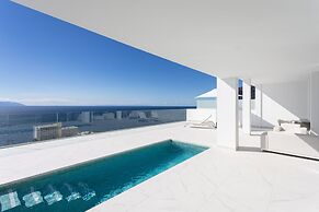 Crystal I Luxury Apartments