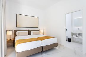 Crystal I Luxury Apartments