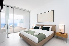 Crystal I Luxury Apartments
