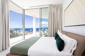 Crystal I Luxury Apartments
