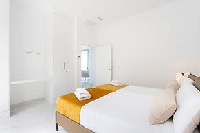 Crystal I Luxury Apartments