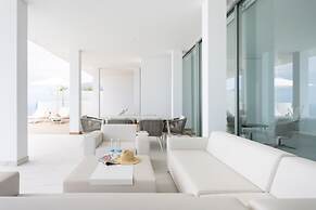 Crystal I Luxury Apartments