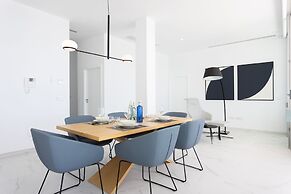 Crystal I Luxury Apartments
