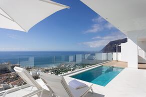 Crystal I Luxury Apartments