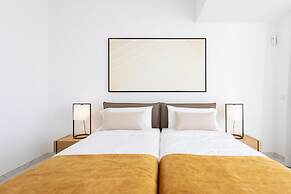 Crystal I Luxury Apartments