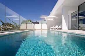 Crystal I Luxury Apartments