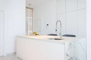 Crystal I Luxury Apartments