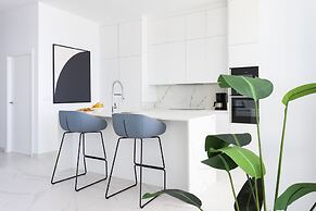Crystal I Luxury Apartments