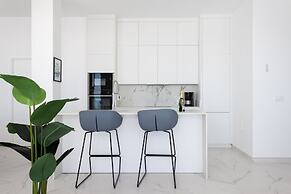 Crystal I Luxury Apartments