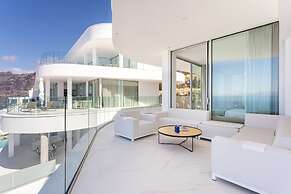 Crystal I Luxury Apartments