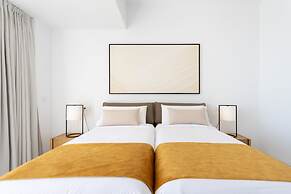 Crystal I Luxury Apartments