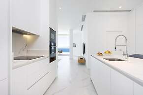 Crystal I Luxury Apartments