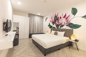 Len's Hotel