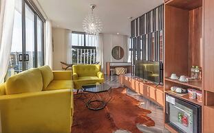 Len's Hotel