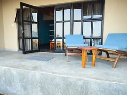 Joma Adventure Lodge