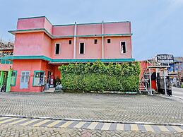 SPOT ON 91376 Hotel Bintang Flores