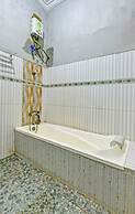 SPOT ON 91376 Hotel Bintang Flores