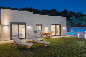 Deluxe Villa Konstantinos